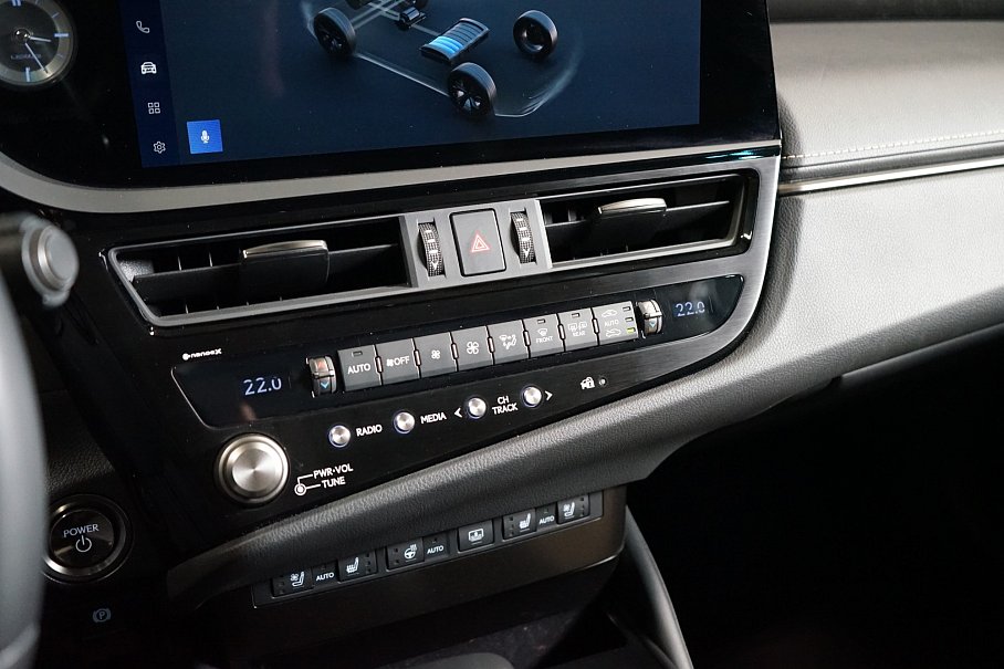 Lexus ES 300h Luxury