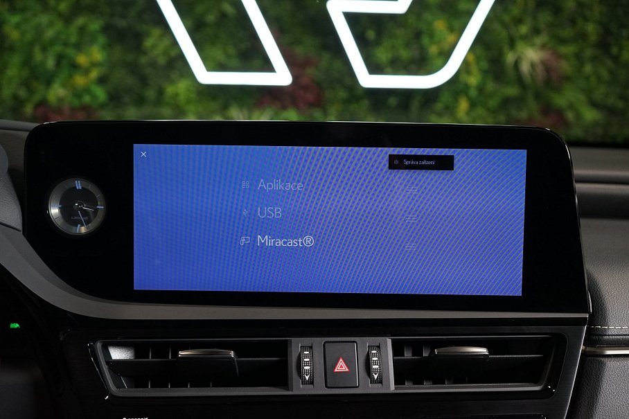 Lexus ES 300h Luxury