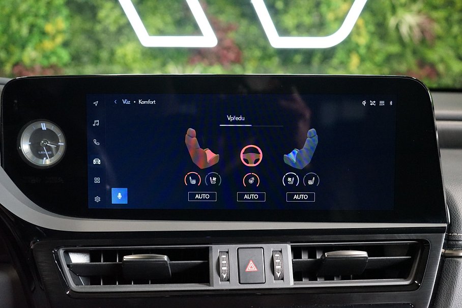 Lexus ES 300h Luxury