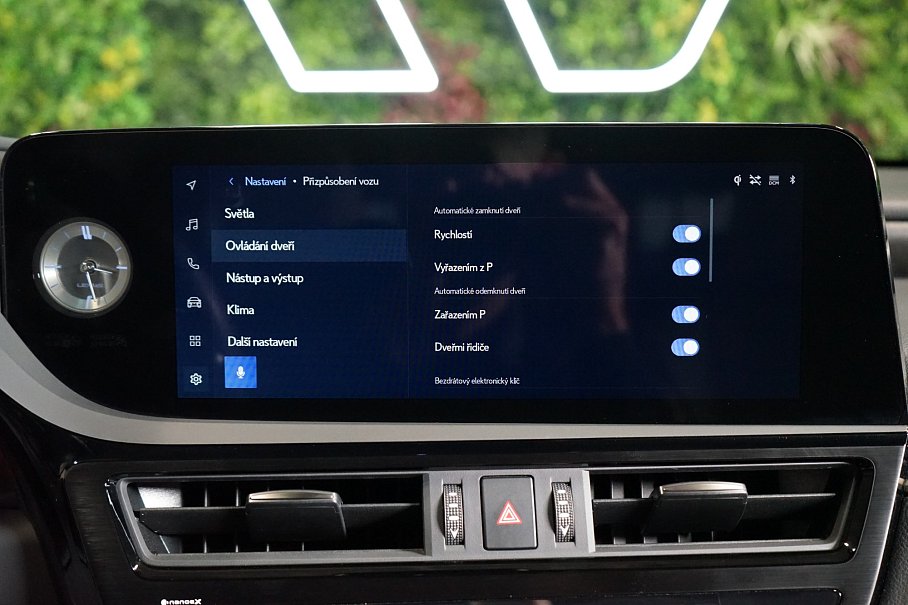 Lexus ES 300h Luxury