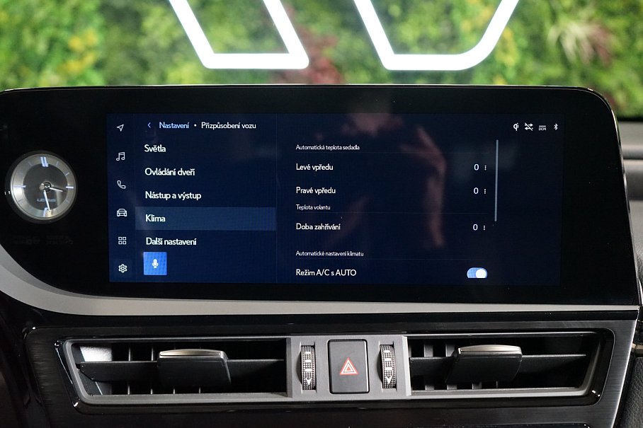 Lexus ES 300h Luxury