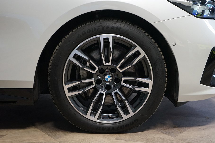 BMW Řada 5 540d Touring xDrive