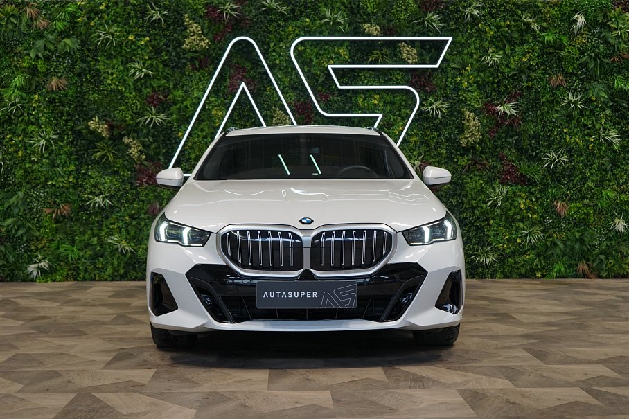 BMW Řada 5 540d Touring xDrive