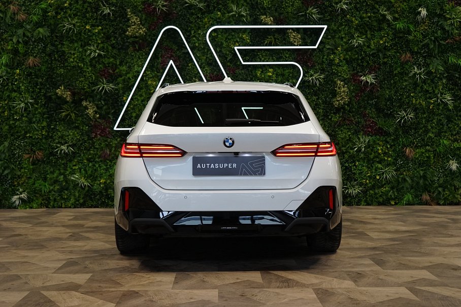 BMW Řada 5 540d Touring xDrive