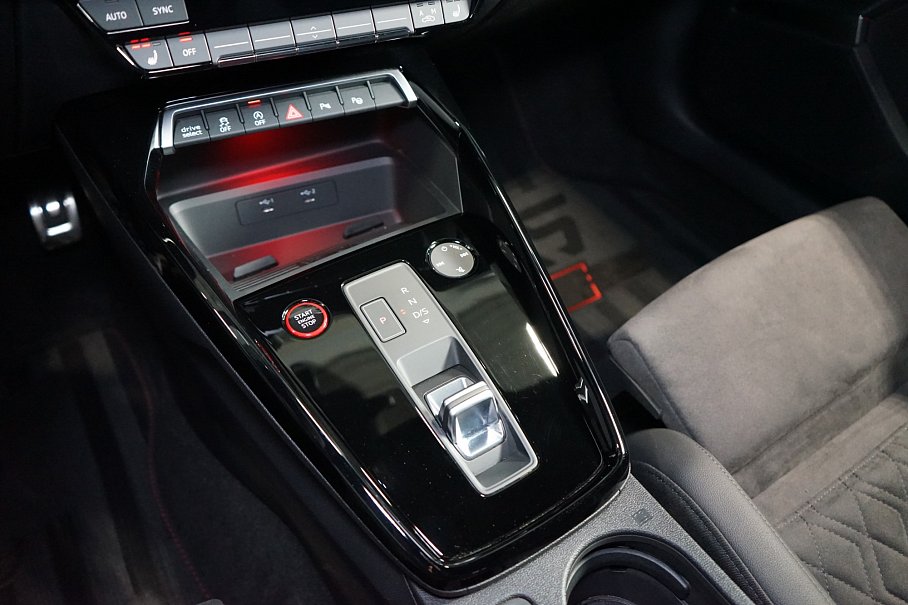 Audi RS 3 Sportback 2.5 TFSI quattro