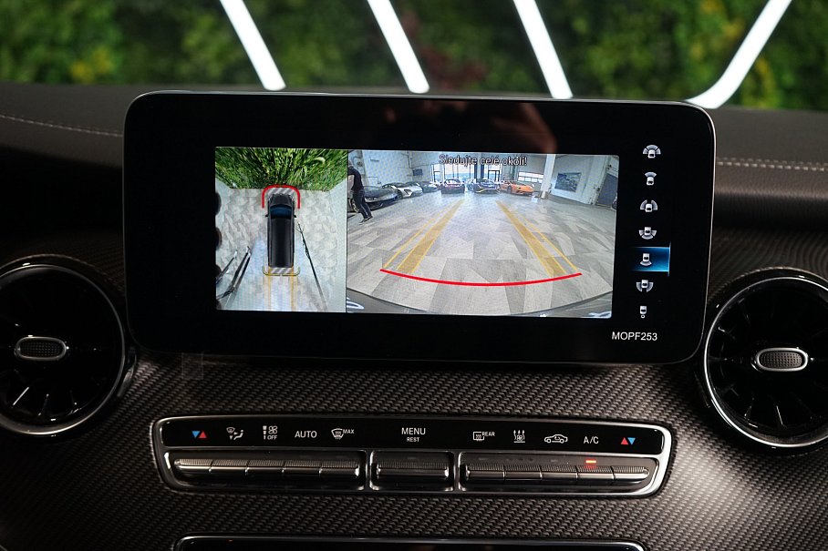 Mercedes-Benz Třída V 300d 4Matic