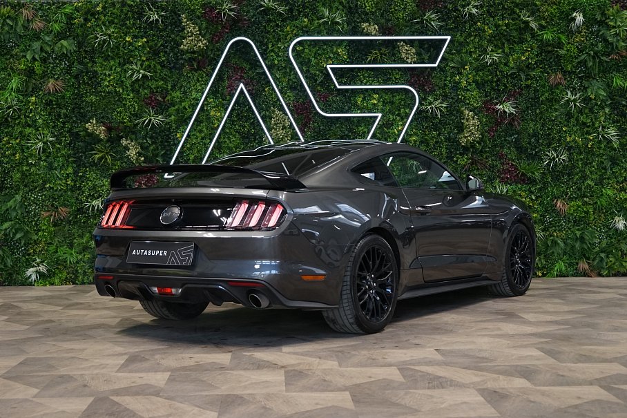 Ford Mustang GT