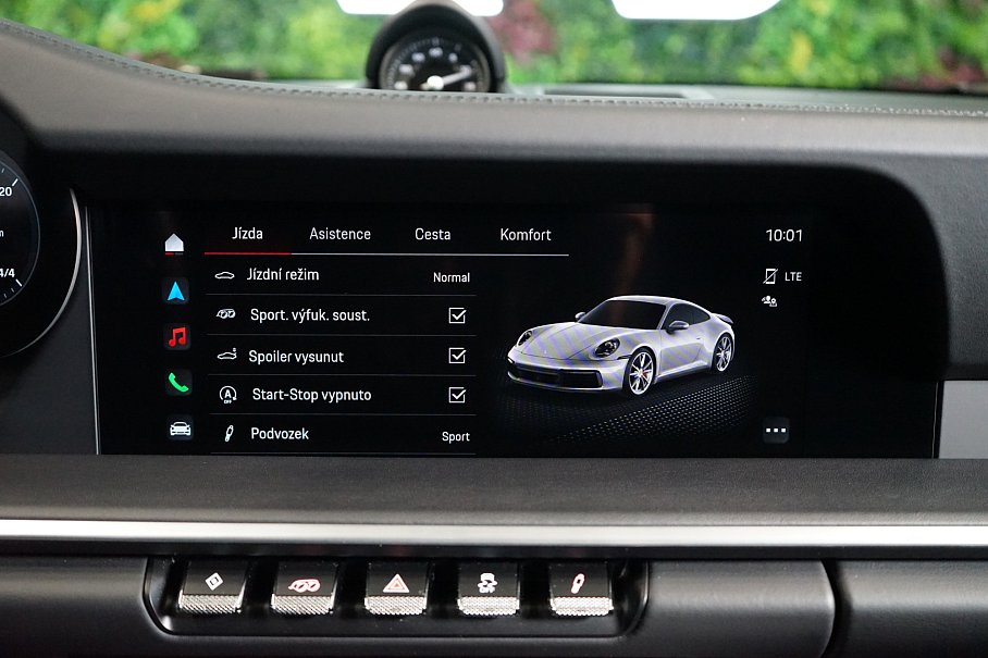 Porsche 911 992 Carrera 4