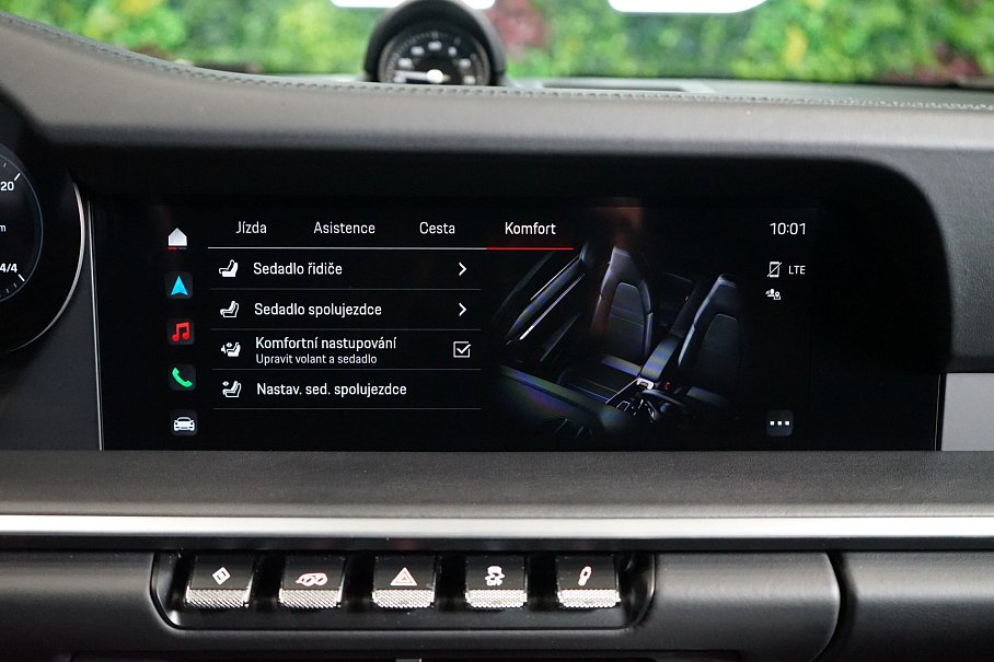 Porsche 911 992 Carrera 4