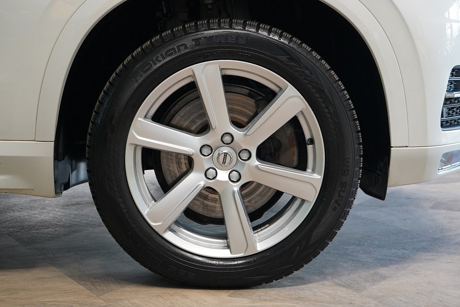 Volvo XC90 D5 AWD Momentum