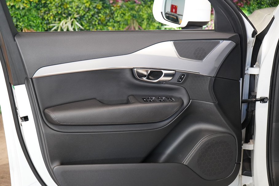 Volvo XC90 D5 AWD Momentum