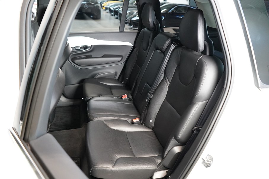 Volvo XC90 D5 AWD Momentum