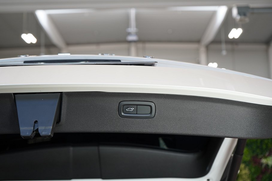 Volvo XC90 D5 AWD Momentum