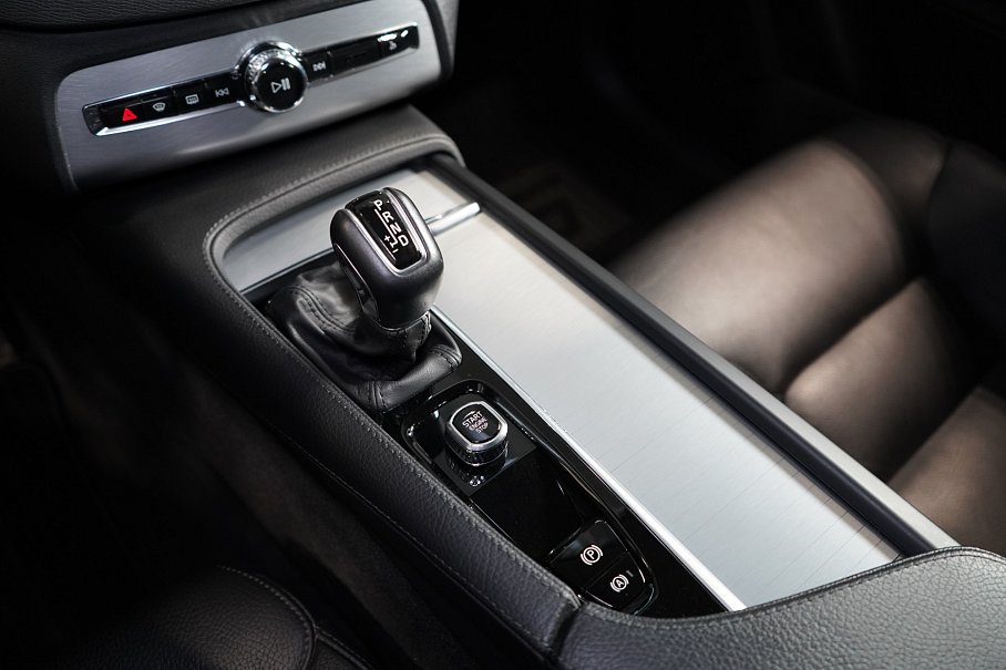 Volvo XC90 D5 AWD Momentum