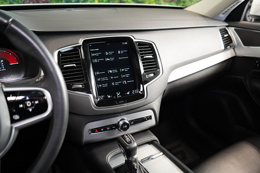 Volvo XC90 D5 AWD Momentum