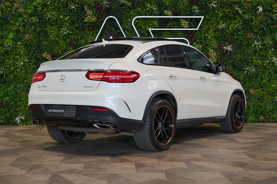 Mercedes-Benz GLE 500 4Matic Coupé Orange Art