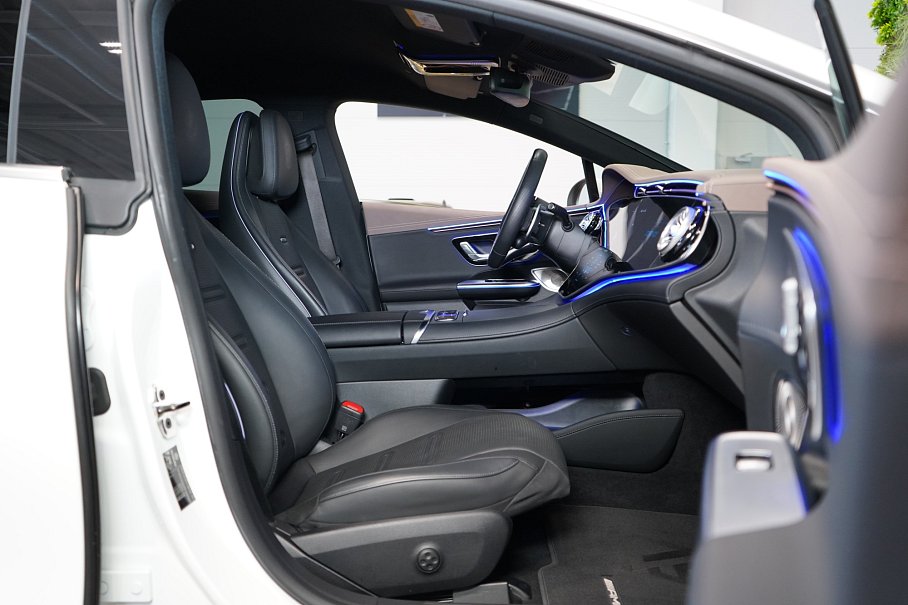 Mercedes-Benz EQE 53 AMG 4Matic+