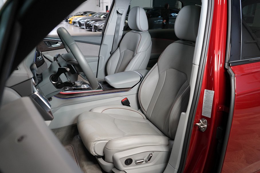 Audi Q7 50 TDI quattro