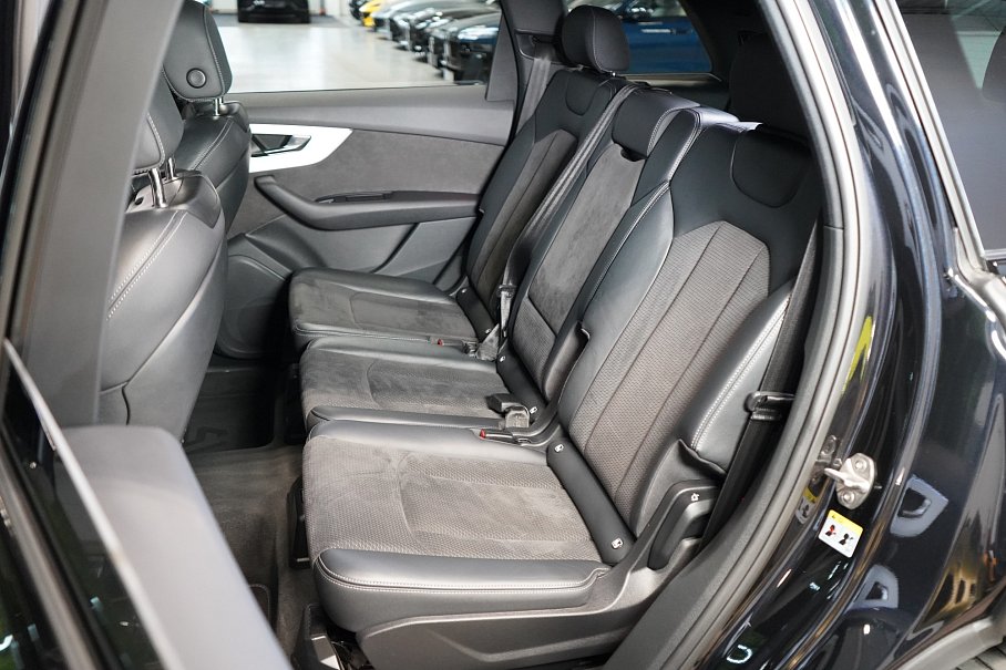 Audi Q7 50 TDI quattro