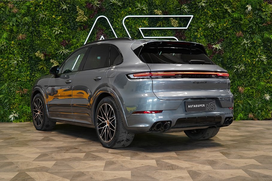 Porsche Cayenne S E-Hybrid Black Edition