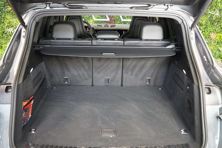 Porsche Cayenne S E-Hybrid Black Edition