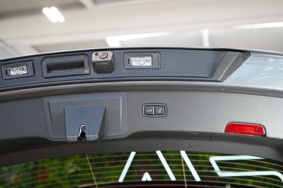 Porsche Cayenne S E-Hybrid Black Edition