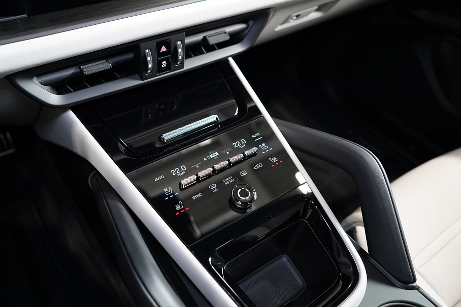 Porsche Cayenne S E-Hybrid Black Edition