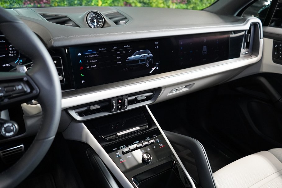 Porsche Cayenne S E-Hybrid Black Edition