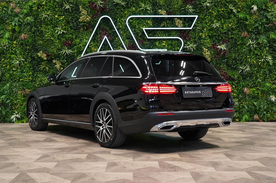 Mercedes-Benz Třída E 400d 4Matic All-Terrain