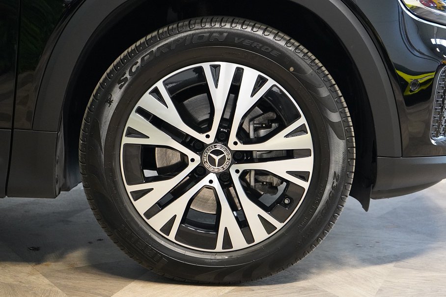 Mercedes-Benz GLB 220d 4Matic