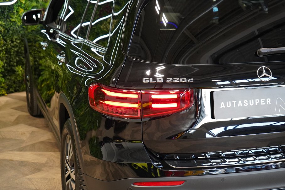 Mercedes-Benz GLB 220d 4Matic