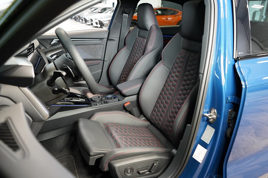 Audi RS 3 2.5 TFSI quattro