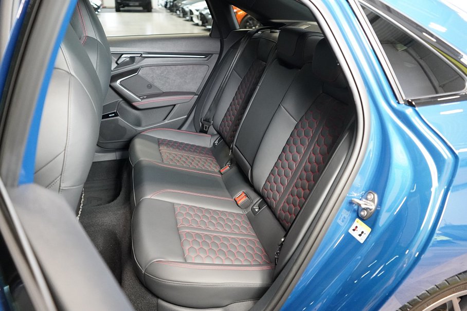 Audi RS 3 2.5 TFSI quattro