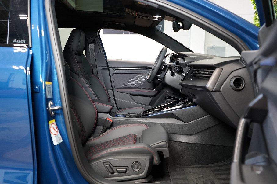Audi RS 3 2.5 TFSI quattro