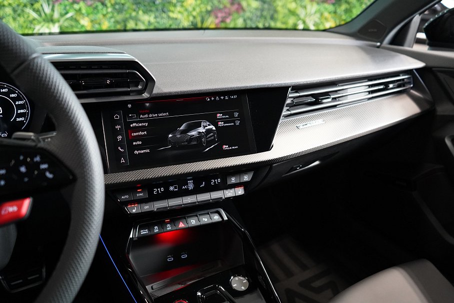 Audi RS 3 2.5 TFSI quattro