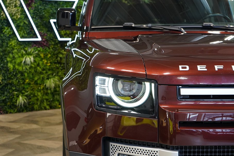 Land Rover Defender D300 130 First Edition