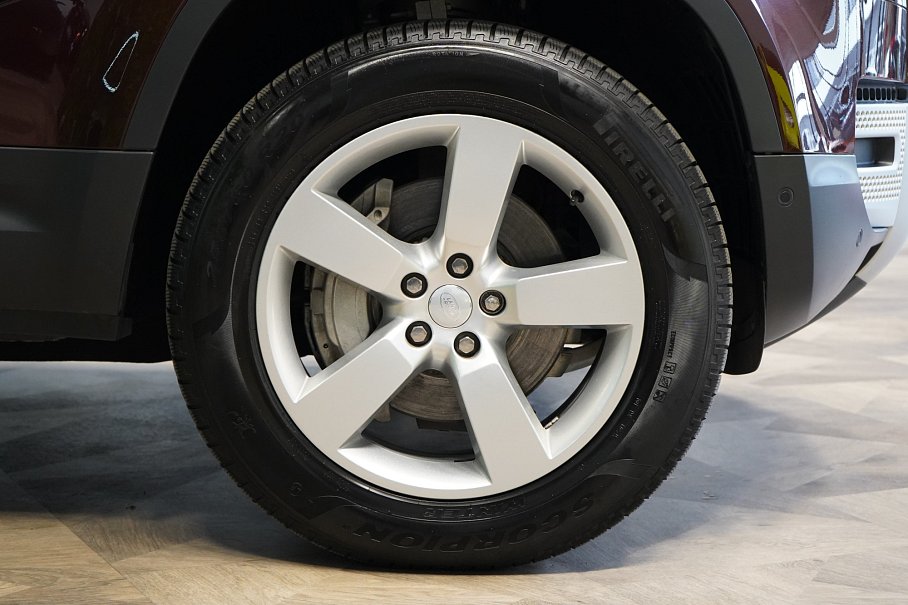 Land Rover Defender D300 130 First Edition