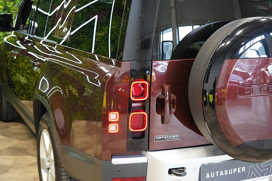 Land Rover Defender D300 130 First Edition