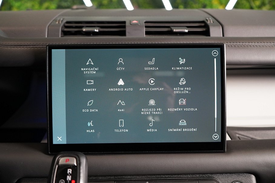 Land Rover Defender D300 130 First Edition