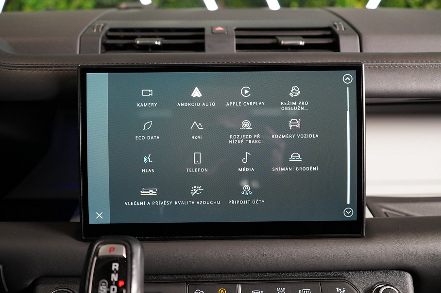 Land Rover Defender D300 130 First Edition