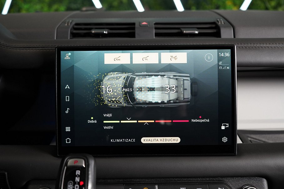 Land Rover Defender D300 130 First Edition