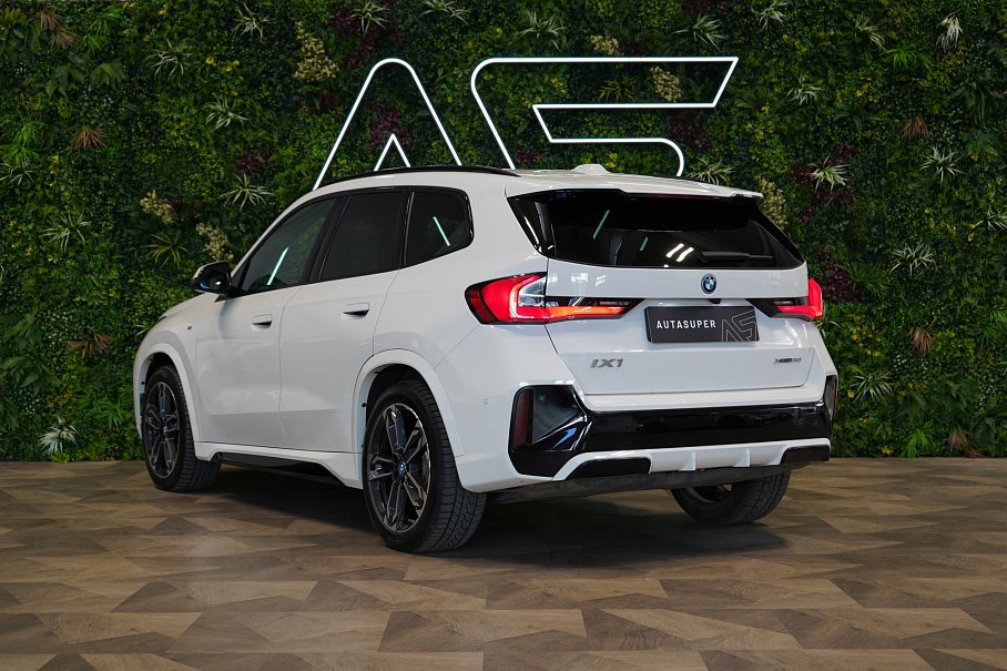 BMW IX1 xDrive 30