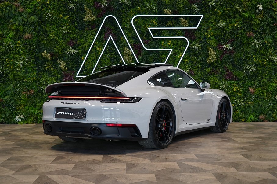 Porsche 911 992 Carrera GTS