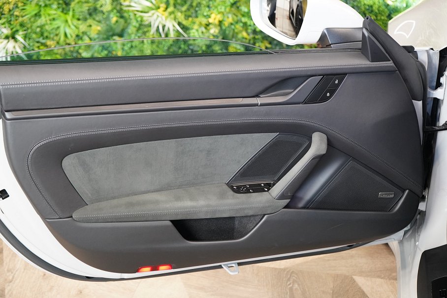 Porsche 911 992 Carrera GTS