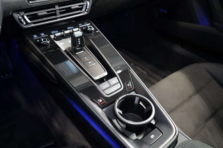 Porsche 911 992 Carrera GTS