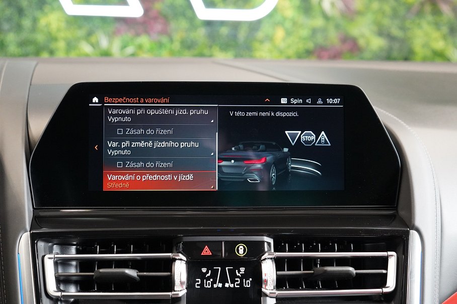 BMW Řada 8 840d xDrive