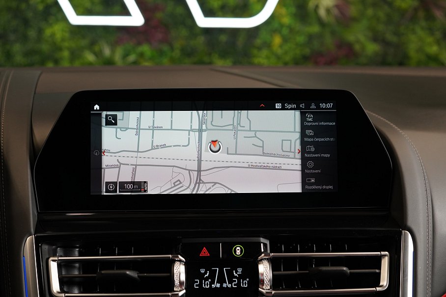 BMW Řada 8 840d xDrive