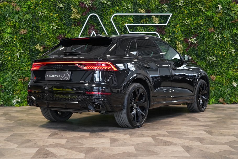 Audi RS Q8 TFSI quattro