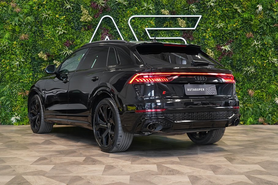 Audi RS Q8 TFSI quattro
