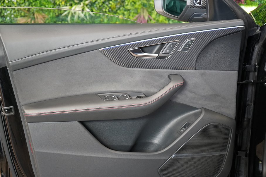 Audi RS Q8 TFSI quattro